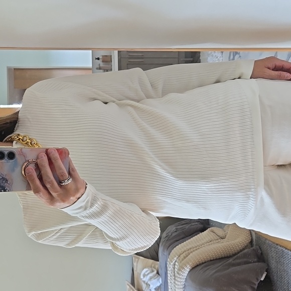 Zara Long Ribbed White Crewneck Top Soft Knit Essential I L, VGUC, Casual Chic - Picture 6 of 7